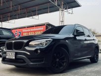 2013 BMW X1 2.0 sDrive18i Sport สีดำ เบาะแดง