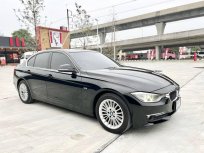 2013 BMW 320d 2.0 Iconic รถเก๋ง 4 ประตู ผ่อนเริ่มต้น