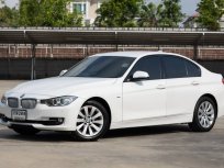 2013 BMW 320i 2 รถเก๋ง 4 ประตู ขาย