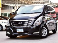 2012 Hyundai H-1 2.5 Deluxe สีดำ