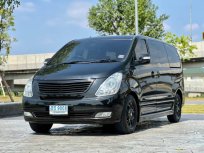 2010 Hyundai H-1 2.5 Deluxe สีดำ ไมล์น้อย