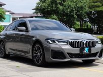 2021 BMW 520d 2.0 M Sport รถเก๋ง 4 ประตู ออกรถง่าย