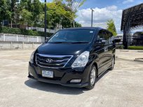 2014 Hyundai H-1 2.5 Deluxe สีดำ ไมล์หกหมื่น