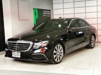 2018 Mercedes-Benz E350 2.0 e Exclusive รถเก๋ง 4 ประตู ผ่อน
