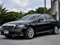 2016 Mercedes-Benz E220 2.0 d Exclusive รถเก๋ง 4 ประตู รถบ้านมือเดียว