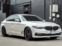 2017 BMW 520d 2.0 Sport รถเก๋ง 4 ประตู ออกรถง่าย