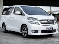 Toyota VELLFIRE 2.4 V ออกรถ 0 บาท