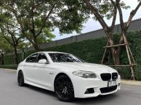 2012 BMW 525d 2.0 สีขาว ใช้งานน้อย ชุดแต่งล้นๆ