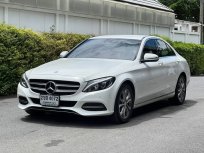 2015 Mercedes-Benz C200 2.0 Avantgarde รถเก๋ง 4 ประตู รถสวย