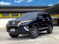 🚩Toyota New Fortuner 2.4 V AT 2WD  ปี 2017 🚩