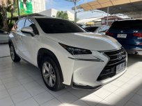 2015 Lexus NX300h 2.5 Grand Luxury SUV รถบ้านแท้