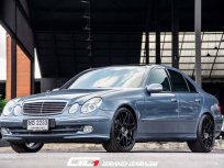 2004 Mercedes-Benz E240 2.6 Avantgarde รถเก๋ง 4 ประตู 