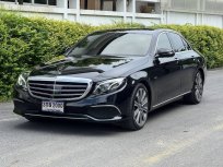 2017 Mercedes-Benz E350 2.0 e Exclusive รถเก๋ง 4 ประตู ออกรถง่าย