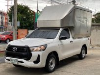 2021 Toyota Hilux Revo 2.4 E รถกระบะ ออกรถง่าย