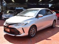 2018 Toyota VIOS 1.5 E รถเก๋ง 4 ประตู รถบ้านมือเดียวออกง่ายผ่อนสบาย ไมล์น้อย
