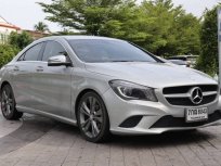 2014 Mercedes-Benz CLA180 1.6 Urban รถเก๋ง 4 ประตู 
