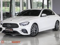 Mercedes-Benz E 220d AMG Sport  สี  Polar White  ปี 2022  วิ่ง  8,xxx km.