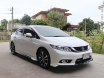 2016 Honda CIVIC 1.8 ES i-VTEC รถเก๋ง 4 ประตู รถบ้านแท้ ไมล์น้อยมาก 