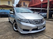 2013 Honda CITY 1.5 S รถเก๋ง 4 ประตู รถสวย