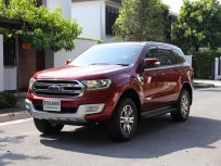 2016 Ford Everest 2.2 Titanium SUV  รุ่นนี้มีให้เลือก 6 คัน