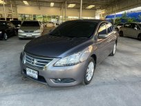 Nissan Sylphy 1.8i ตัวรองTop ปี 2013