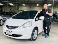 2008 Honda JAZZ รถเก๋ง 5 ประตู  มือสอง คุณภาพดี ราคาถูก