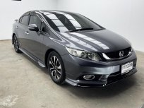 2013 Honda CIVIC 1.8 E i-VTEC รถเก๋ง 4 ประตู ออกรถฟรีดาวน์