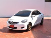 2013 Toyota VIOS 1.5 E รถเก๋ง 4 ประตู 