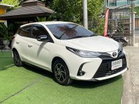 Toyota Yaris 1.2 SPORT CVT ปี 2022 วิ่ง7พันโล ฟรีดาวน์ 