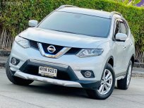2016 Nissan X-Trail 2.0 V Hybrid 4WD SUV ออกรถง่าย