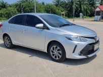 2017 Toyota VIOS 1.5 E รถเก๋ง 4 ประตู 
