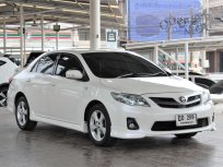 2010 Toyota Corolla Altis 2.0 V รถเก๋ง 4 ประตู 
