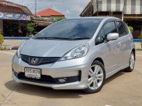 2012 Honda JAZZ 1.5 SV i-VTEC รถเก๋ง 5 ประตู  มือสอง คุณภาพดี ราคาถูก