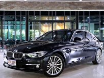 2017 BMW 330E 2.0 Luxury รถเก๋ง 4 ประตู ออกรถง่าย