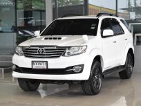2016 Toyota Fortuner 2.5 V SUV รถบ้าน