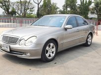2005 Mercedes-Benz E240 2.6 Avantgarde รถเก๋ง 4 ประตู 