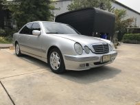 2002 Mercedes-Benz E200 Kompressor 2.0 Classic รถเก๋ง 4 ประตู ผ่อน