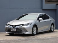 2019 Toyota CAMRY 2.0 G รถเก๋ง 4 ประตู ออกรถ 0 บาท ขับฟรี 90 วัน !!!
