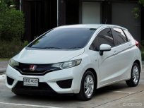 2014 Honda JAZZ 1.5 S i-VTEC รถเก๋ง 5 ประตู ออกรถง่าย