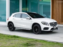 ขายรถ Mercedes-Benz GLA250 ปี 2018จด2019