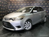 2013 Toyota VIOS 1.5 E รถเก๋ง 4 ประตู 