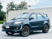 2010 Toyota Fortuner 3.0 V SUV รถบ้านแท้ รถสวย สภาพดี พร้อมใช้งาน