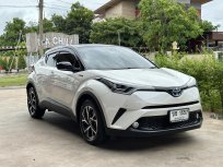 2019 Toyota C-HR 1.8 HV Mid รถเก๋ง 5 ประตู รถบ้านแท้ ไมล์น้อยสุดในตลาด รถสวยมาก ไม่เคยทำสี 