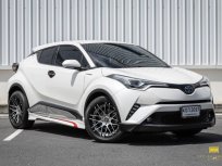 2018 Toyota C-HR 1.8 Hybrid รถเก๋ง 5 ประตู รถบ้านแท้ ไมล์น้อย สภาพดี