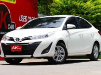 2017 Toyota YARIS 1.2 E รถเก๋ง 4 ประตู รถสวย