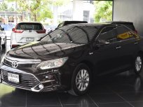 TOYOTA CAMRY 2.0G ปี2018แท้ สีน้ำตาล ภายในเบาะสีส้ม รุ่นสุดท้ายก่อนเปลี่ยนโฉม รถมือเดียว