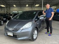 ขาย รถมือสอง 2011 Honda JAZZ รถเก๋ง 5 ประตู  ออกรถ 0 บาท