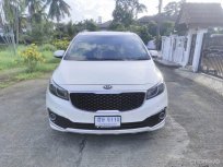 Kia Grand Carnival 2.2 EX ปี 2017 เครื่องดีเซล  สีขาว มือเดียว ภายในสวยปิ๊งเหมือนรถใหม่ สภาพสมบูรณ์