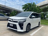 2021 Toyota Voxy 2.0 ZS รถตู้/mpv ไมล์น้อย ฟรีดาวน์