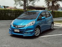 2012 Honda JAZZ 1.3 Hybrid รถเก๋ง 5 ประตู 